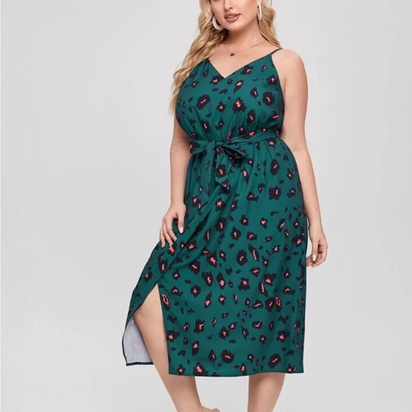 SHEIN Pink Cheetah Print Dress*missing belt* - Picture 2 of 15